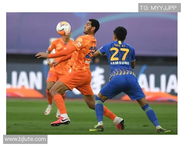 足协杯精彩对决苏宁与鲁能的比赛结果揭晓引发热议